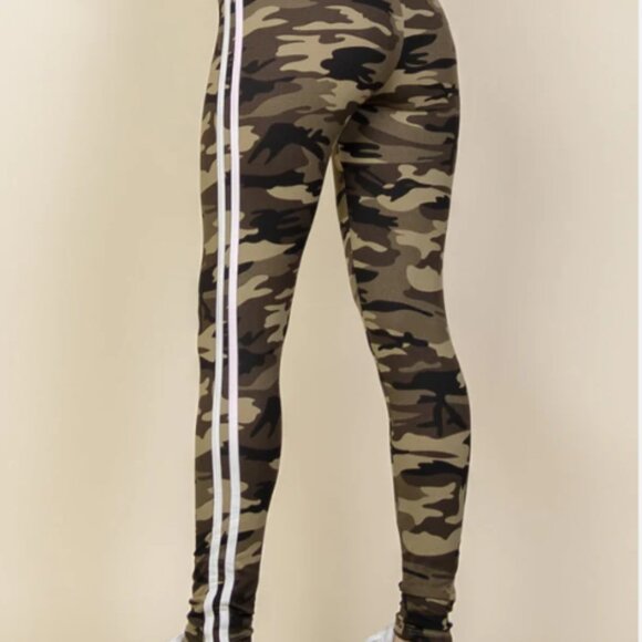 Women's Camo Print Leggings with Side Stripe, Size S - Picture 2 of 4